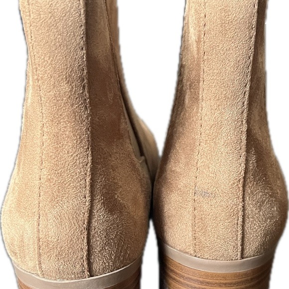Women size 7 Soda suede ankle boots brand new - Picture 3 of 6